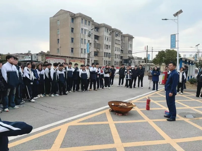 岳陽市江南通信職業(yè)技術(shù)學校有限公司,岳陽江南學校,岳陽江南通信學校,岳陽職業(yè)學校